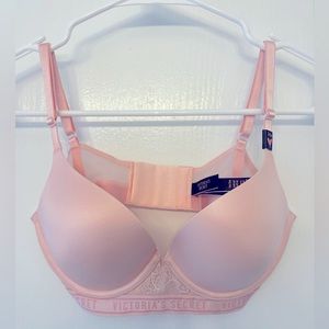 Victoria’s Secret bra, size 34B, new with tags